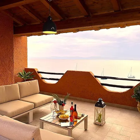 Blue Haven Exclusive Seaside In Semesterbostad